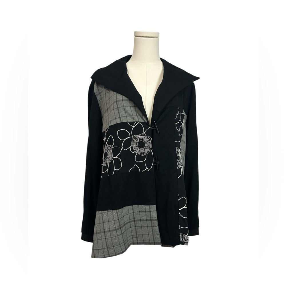 Connie’s Moonlight Arsty Boxy Black Oversized Jacket Size Medium